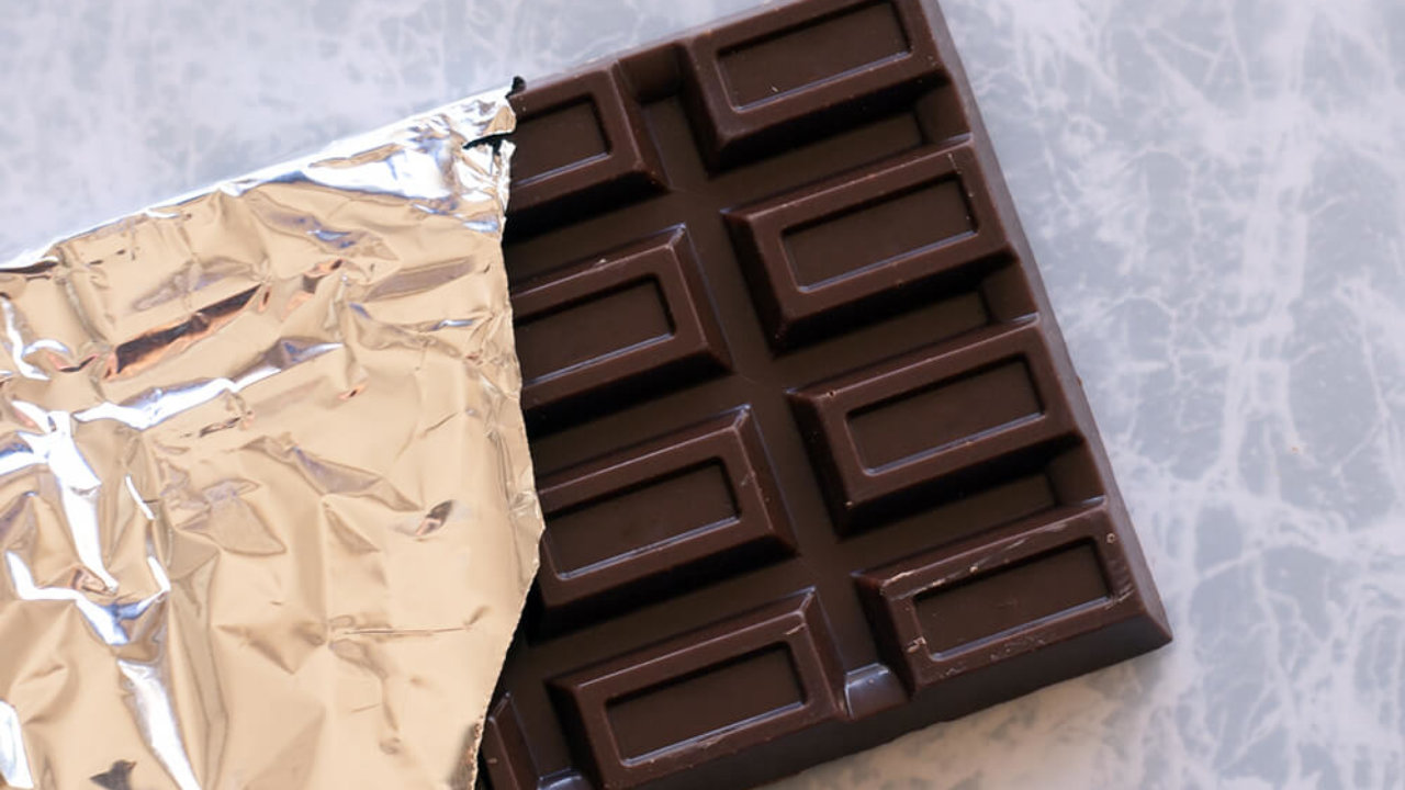 犬にチョコレートはだめ その症状は 中毒の危険は 子犬の記念日