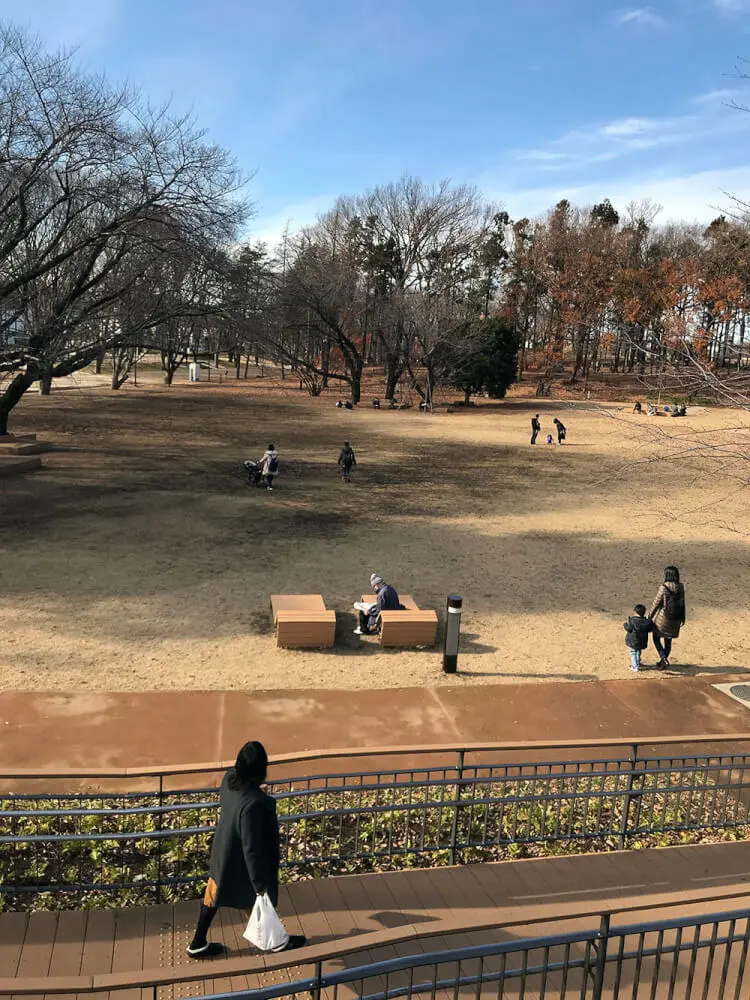 グランベリーパーク 犬とレストラン 犬okエレベーターは駐車場c